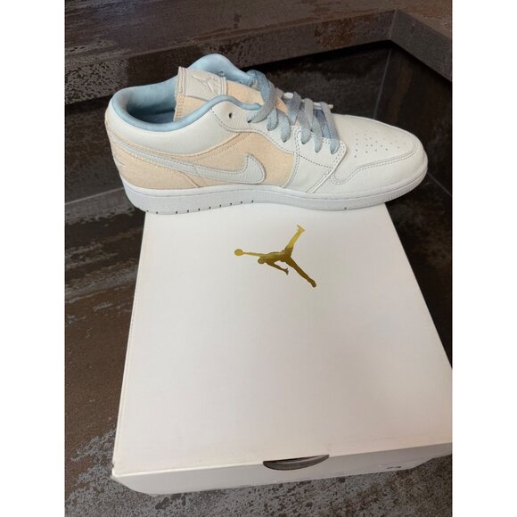 Women's Jordan 1 Low Se Canvas Iris Whisper Sail Size 11- DQ4151-500 - Picture 6 of 9